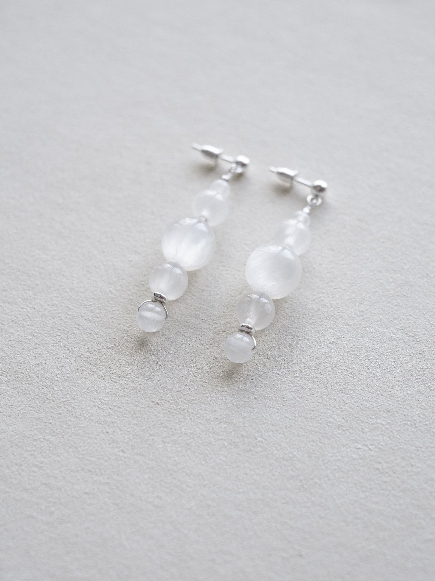 A006 La Luna Earrings